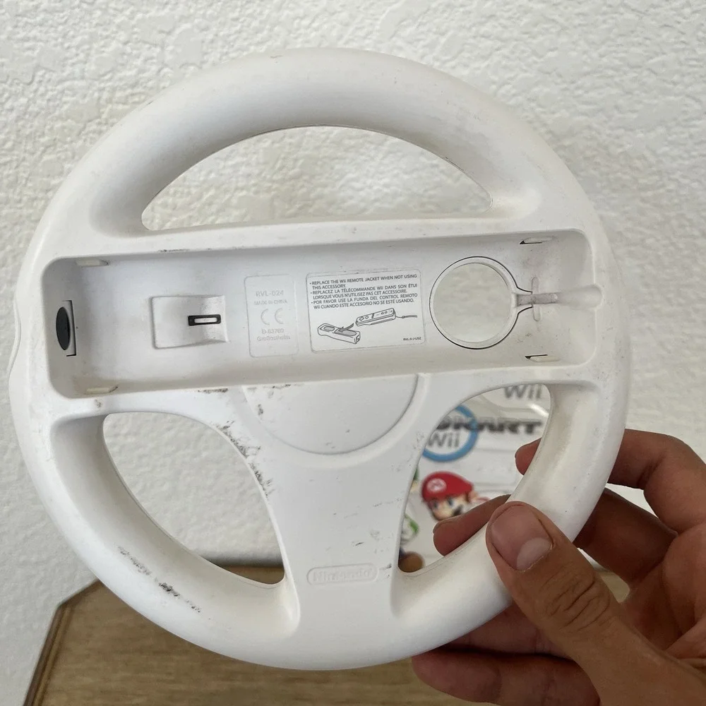 Mario Kart Wii CIB W/ Manual + 2 Steering Wheels - Wii